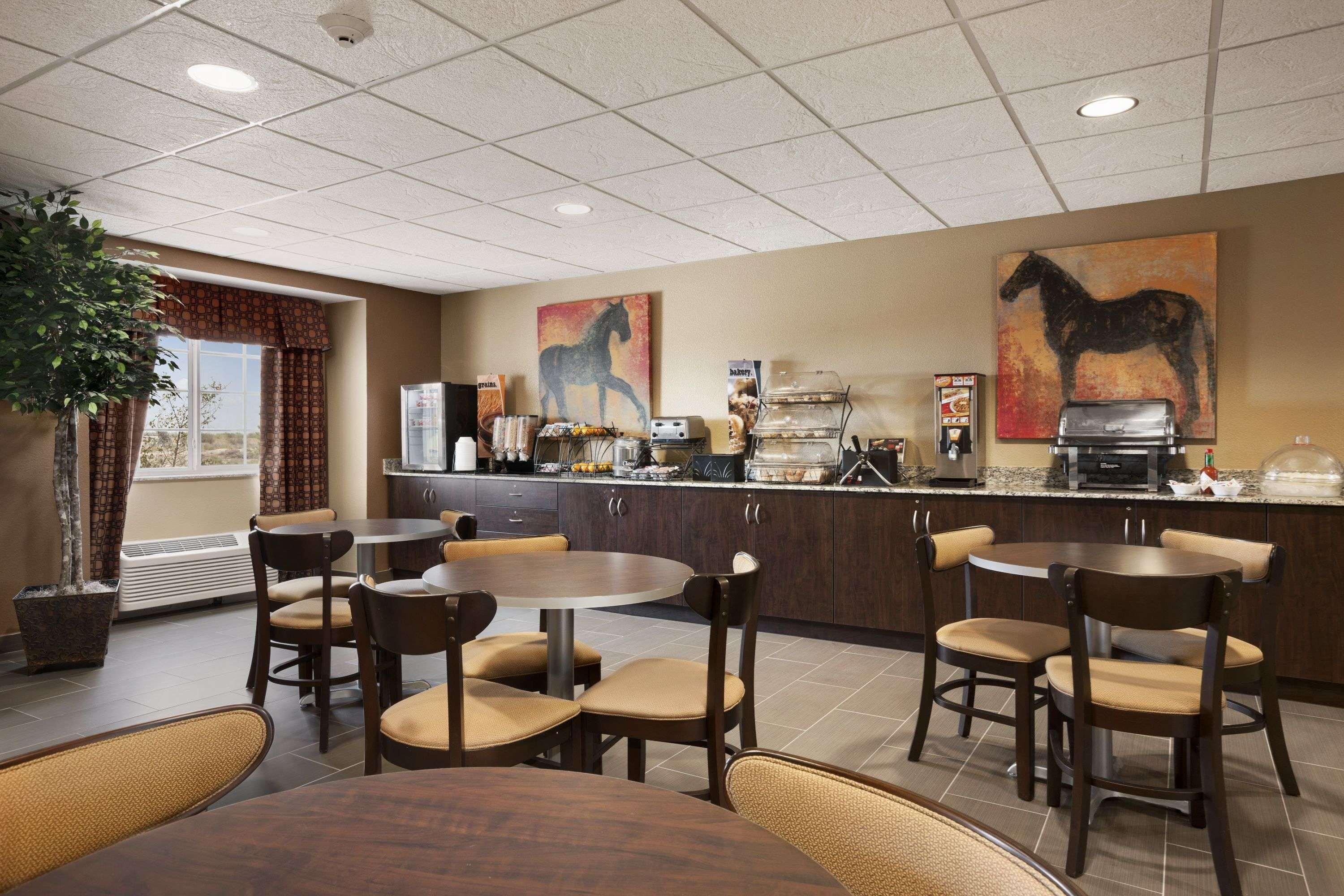 Microtel Inn And Suites Pecos Ngoại thất bức ảnh
