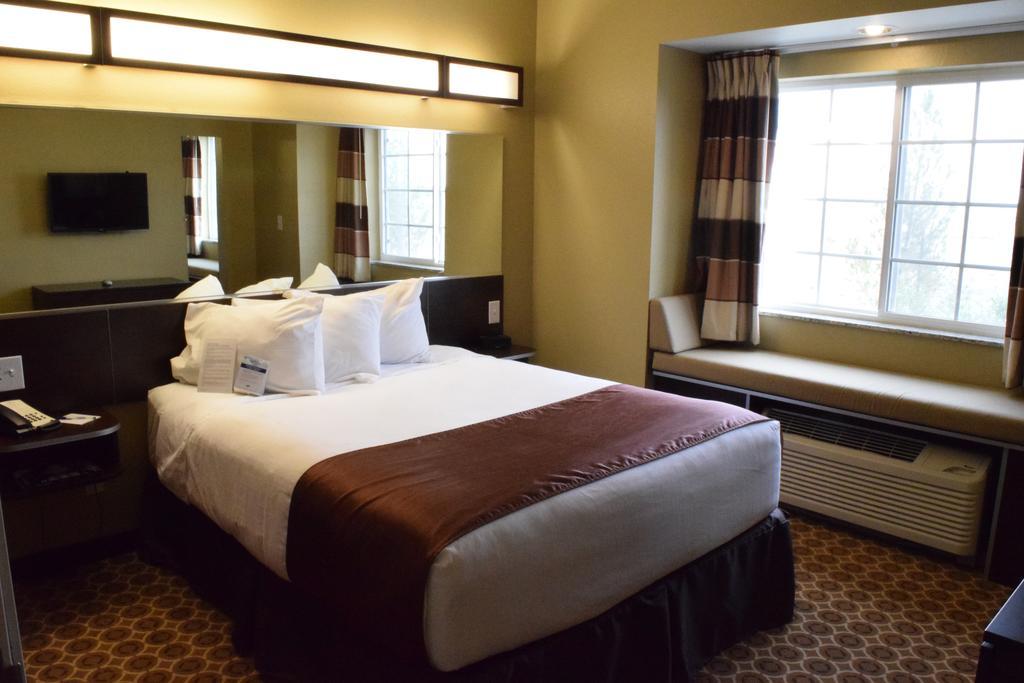 Microtel Inn And Suites Pecos Phòng bức ảnh