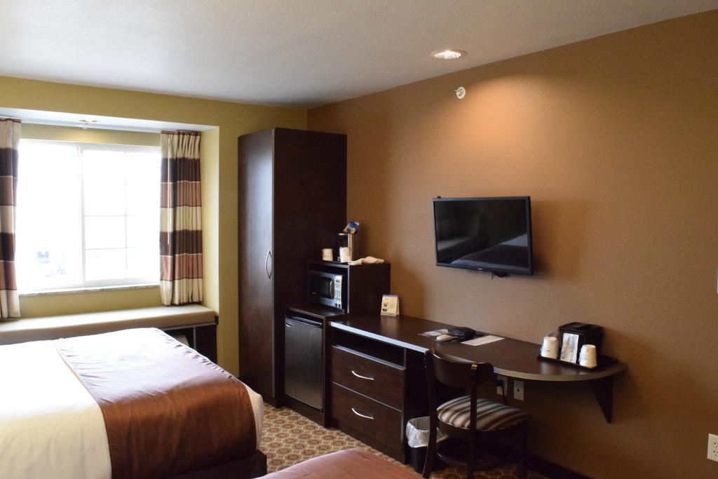 Microtel Inn And Suites Pecos Phòng bức ảnh